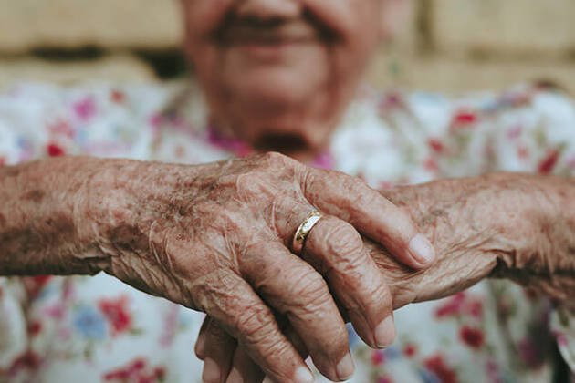 desventajas de vivir en una residencia de ancianos
