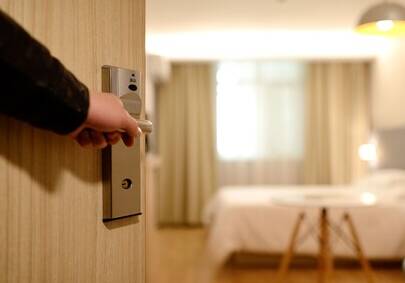 vivir en hoteles